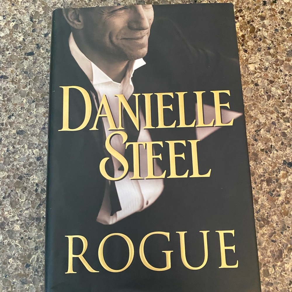 Danielle Steel book $6 a piece or 2 for $9
